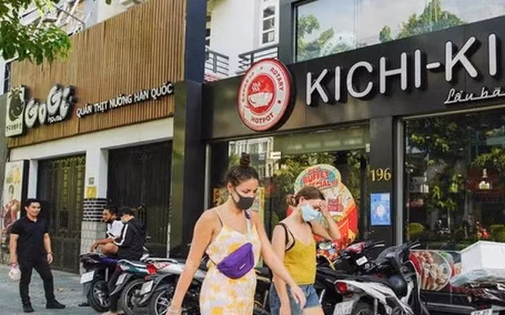 Golden Gate sở hữu 22 thương hiệu như Manwah, isushi, Kichi-Kichi, Gogi…