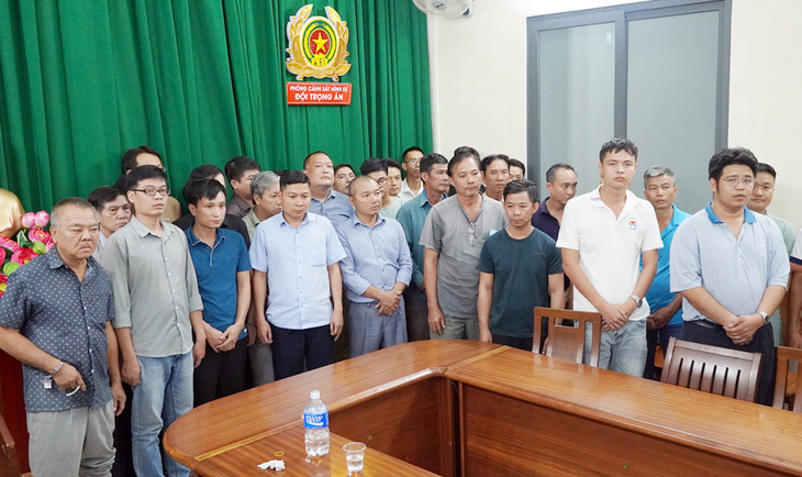 Các nghi can vừa bị khởi tố