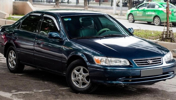 Loạt ôtô sắp được Bộ Công Thương mang ra đấu giá đều đã qua sử dụng 14 - 22 năm. Ảnh minh họa