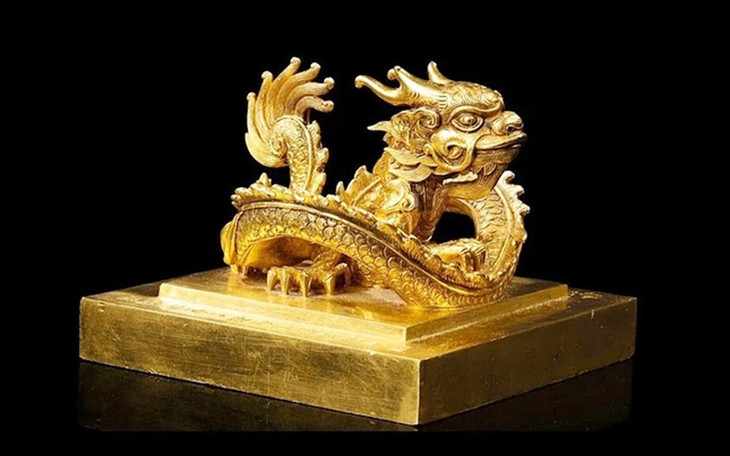 Ấn vàng Hoàng đế chi bảo được chuyển giao từ Pháp về Việt Nam năm 2023