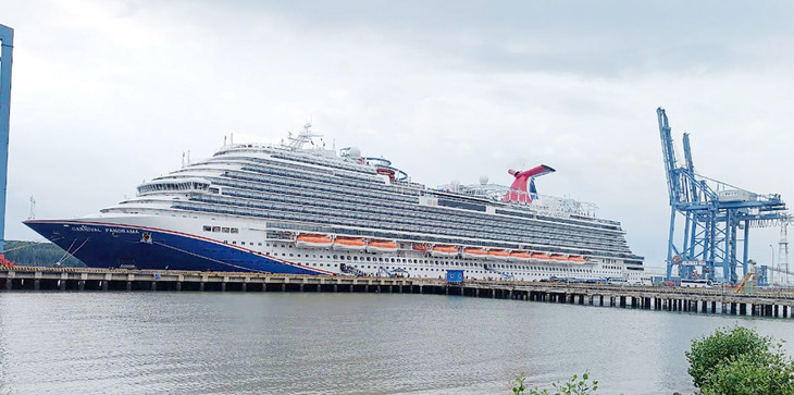 Tàu Carnival Panorama đưa 3.605 khách quốc tế cập cảng Bà Rịa - Vũng Tàu ngày 14/10. Tàu Carnival Panorama đưa 3.605 khách quốc tế cập cảng Bà Rịa - Vũng Tàu ngày 14/10.