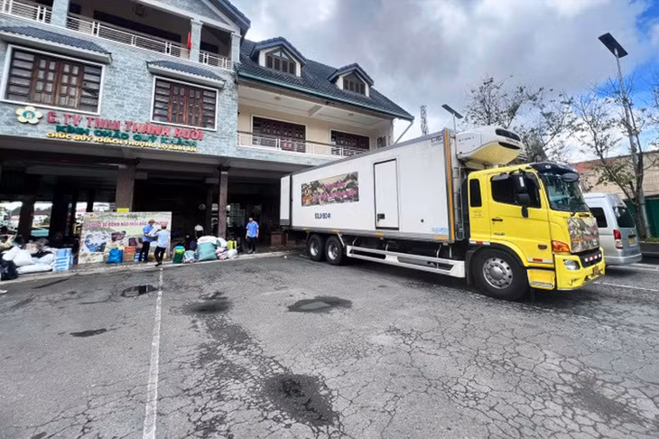 Bến xe Thành Bưởi ở số 5 Lữ Gia, TP. Đà Lạt