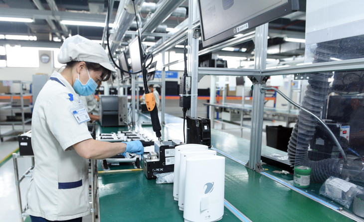 Người sử dụng có thể dễ dàng kết nối các thiết bị cũ chỉ hỗ trợ wifi 5 với mạng wifi 6 mà không ảnh hưởng đến việc sử dụng internet của mình.