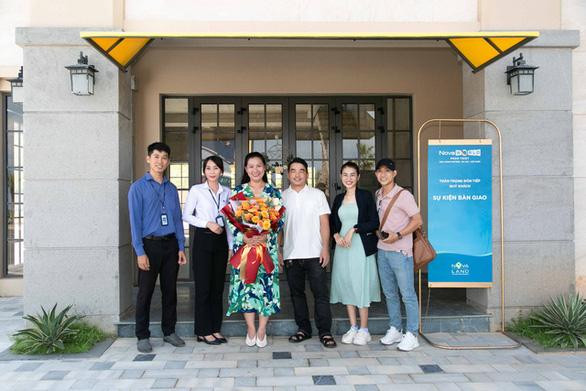 Chị Thiên Trang lên ý tưởng kinh doanh ngay khi nhận căn shophouse Festival Street ven biển sôi động