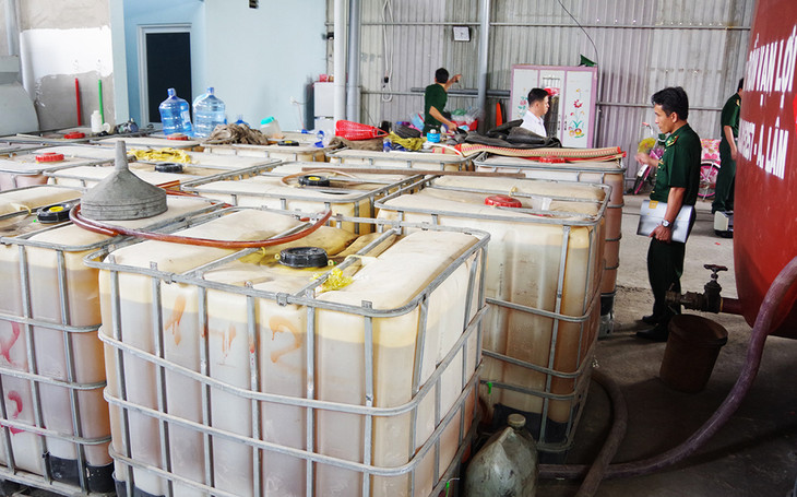 Bộ đội Biên phòng Bà Rịa - Vũng Tàu kiểm đếm xăng giả