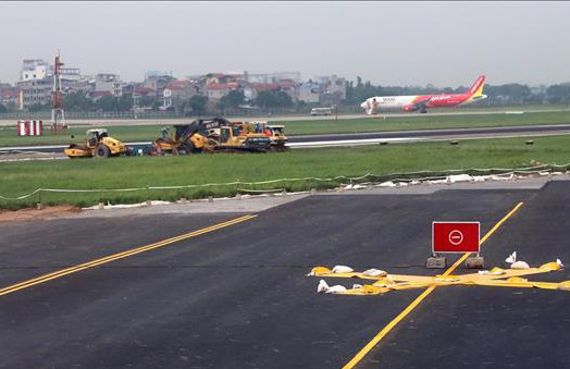 Thi công sửa chữa, nâng cấp đường băng sân bay Nội Bài