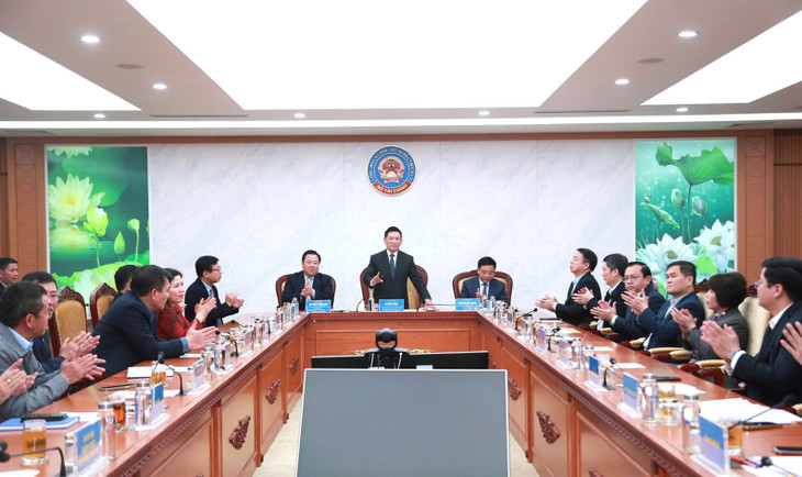 Phó Thủ tướng Hồ Đức Phớc phát biểu chỉ đạo tại buổi lễ Phó Thủ tướng Hồ Đức Phớc phát biểu chỉ đạo tại buổi lễ