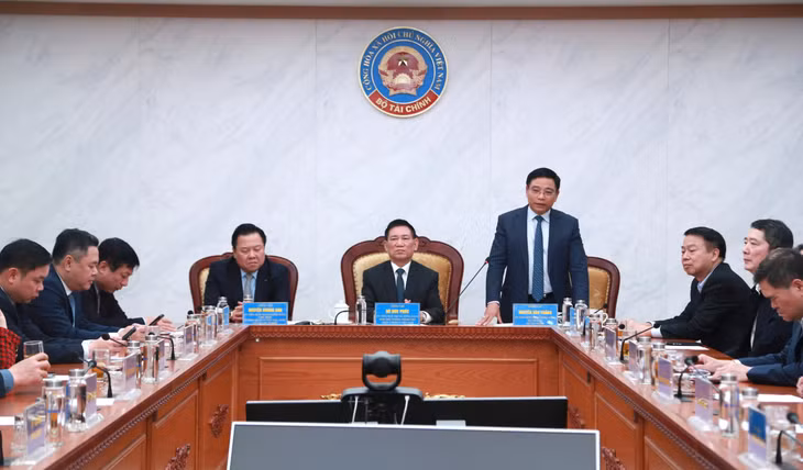 Bộ trưởng Bộ Tài chính Nguyễn Văn Thắng phát biểu tại buổi lễ