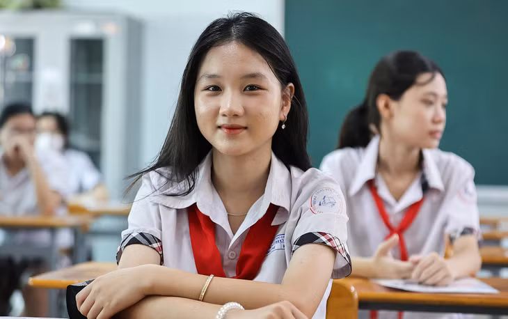 Học sinh thi lớp 10 tại điểm trường THCS Trần Quốc Toản, TP Thủ Đức