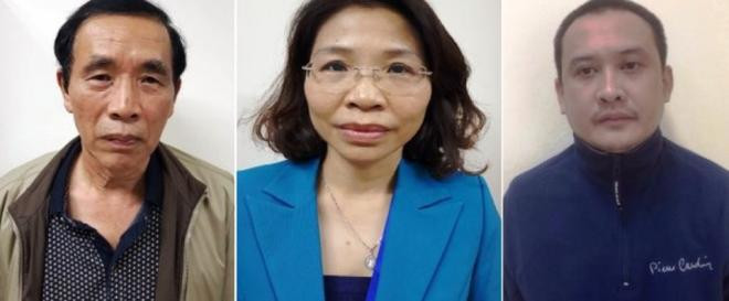 Từ trái qua, các bị can Nguyễn Tiến Học, Phạm Thị Kim Tuyến, Lê Duy Tuấn Từ trái qua, các bị can Nguyễn Tiến Học, Phạm Thị Kim Tuyến, Lê Duy Tuấn