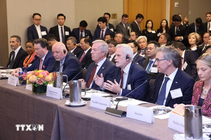 Đại diện doanh nghiệp Hoa Kỳ phát biểu. Ảnh: TTXVN