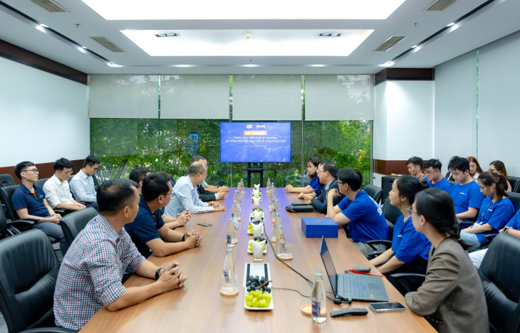 Vinamilk và FPT thảo luận dự án FPT CFS, xây dựng lộ trình đưa vào triển khai số hóa Giải pháp đóng sổ và hợp nhất báo cáo tài chính toàn diện Vinamilk và FPT thảo luận dự án FPT CFS, xây dựng lộ trình đưa vào triển khai số hóa Giải pháp đóng sổ và hợp nhất báo cáo tài chính toàn diện