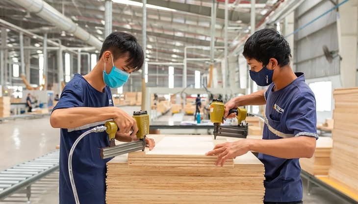 Mức thưởng Tết Nguyên đán Giáp Thìn năm 2024 bình quân tại Bình Dương là 7,08 triệu đồng