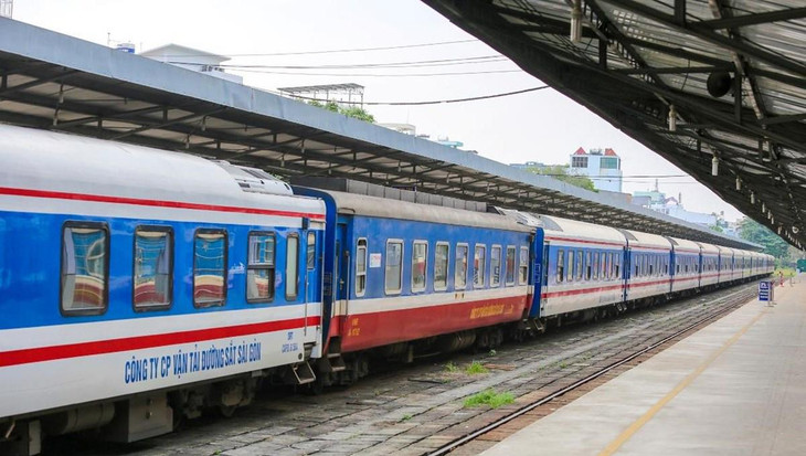 Ngành đường sắt mở bán vé tàu hỏa các tuyến trong dịp nghỉ lễ 2/9 Ngành đường sắt mở bán vé tàu hỏa các tuyến trong dịp nghỉ lễ 2/9