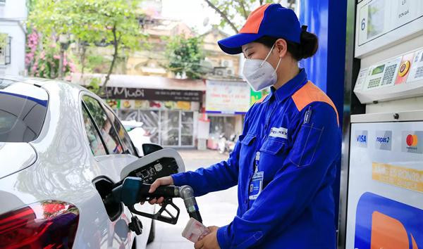 Giá xăng giảm hơn 3.000 đồng/lít tại kỳ điều chỉnh ngày 11/7