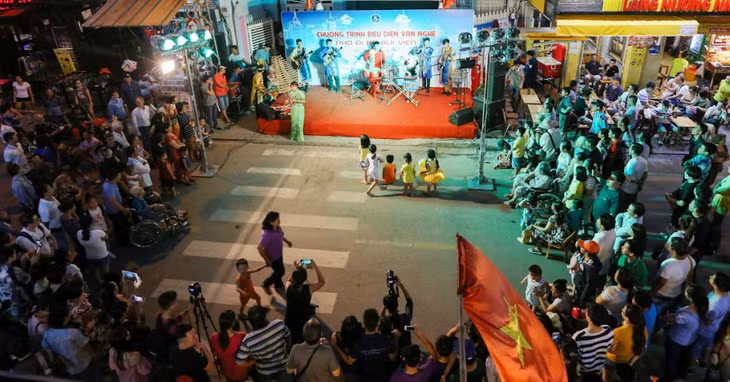 Một sự kiện tổ chức ở phố đi bộ Bùi Viện