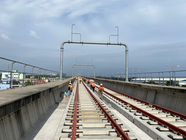 Tổng thầu EPC (Liên danh SCC) chậm trễ trong báo cáo nguyên nhân sự việc xảy ra sự cố rơi gối cao su dầm cầu metro