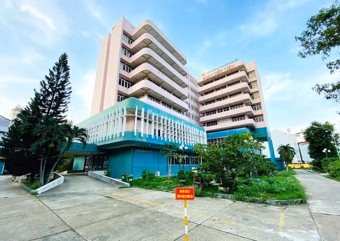 Cơ sở cách ly nhân viên hàng không của Vietnam Airlines tại phường Hồng Hà, quận Tân Bình, TP HCM đã tạm dừng hoạt động