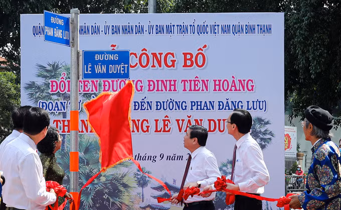 Một đoạn đường Đinh Tiên Hoàng, quận Bình Thạnh, được đổi tên thành Lê Văn Duyệt