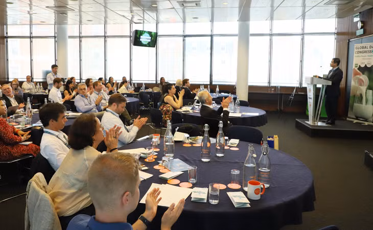 Hội nghị sữa toàn cầu được tổ chức thường niên, quy tụ gần 200 doanh nghiệp, tổ chức ngành sữa cùng thảo luận về các vấn đề chung của toàn ngành