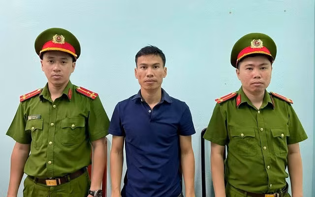Bị can Lê Hùng Cường bị bắt tạm giam
