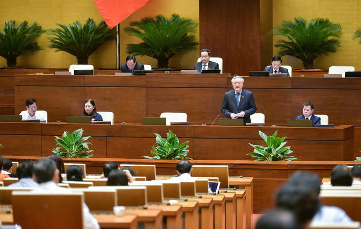 Chánh án Tòa án nhân dân tối cao Nguyễn Hòa Bình giải trình một số vấn đề mà đại biểu Quốc hội quan tâm