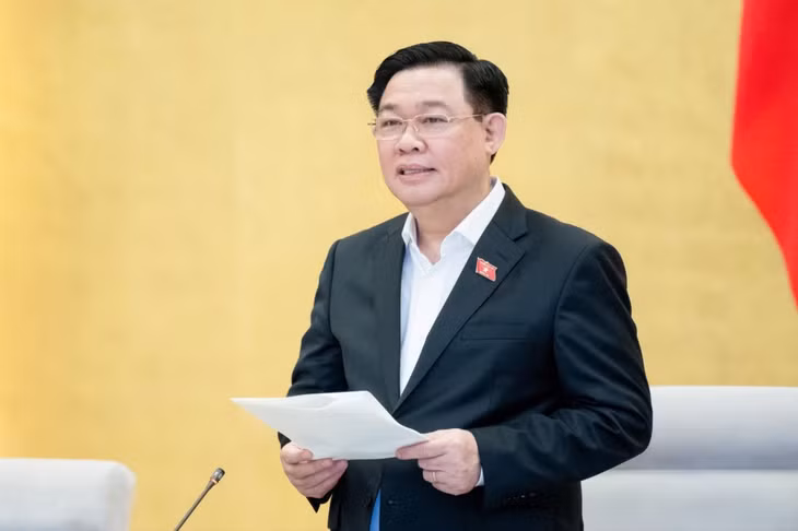 Chủ tịch Quốc hội Vương Đình Huệ phát biểu tại phiên họp