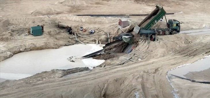 Hình ảnh ghi nhận vào tháng 6/2022 về việc chủ đầu tư Khu Công nghiệp Phước Nam tận thu đất cát không đúng quy định