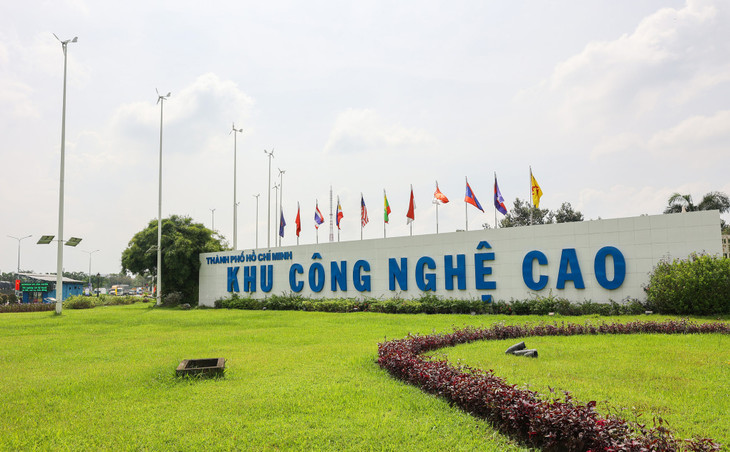 Cổng chính vào Khu công nghệ cao TP.HCM