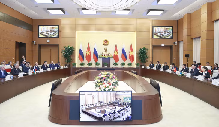 Chủ tịch Quốc hội Vương Đình Huệ hội đàm với Chủ tịch Duma Quốc gia Quốc hội Liên bang Nga Vyacheslav Viktorovich Volodin. Ảnh: TTXVN Chủ tịch Quốc hội Vương Đình Huệ hội đàm với Chủ tịch Duma Quốc gia Quốc hội Liên bang Nga Vyacheslav Viktorovich Volodin. Ảnh: TTXVN