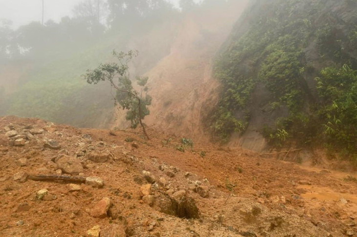 Khu vực đường Hồ Chí Minh bị sạt lở
