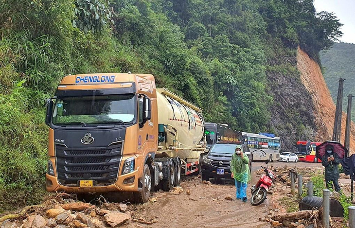 Điểm sạt lở ở đèo Ô Quý Hồ