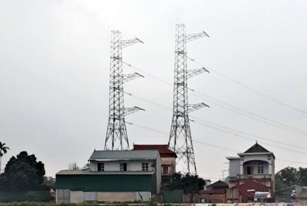 Khoảng cột 90-92, trên địa bàn huyện Thường Tín, thành phố Hà Nội.