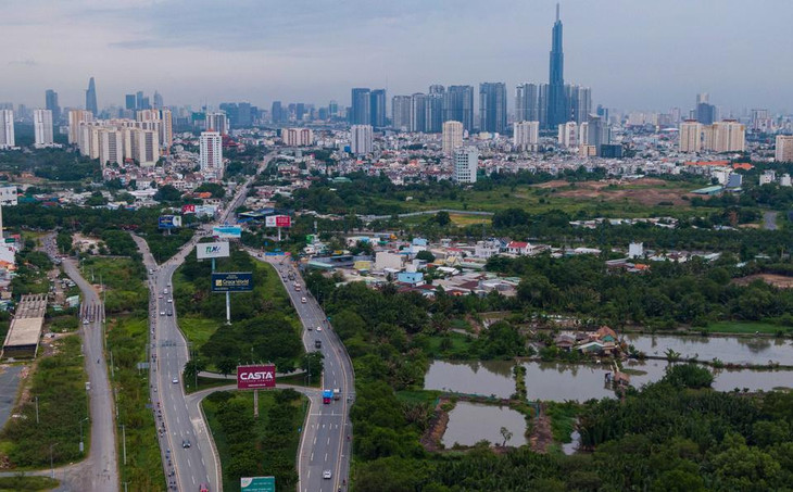 Khu vực với hạ tầng giao thông hiện hữu, kết nối với trung tâm quận 1 và khu đô thị mới Thủ Thiêm thông qua các trục đường chính như Xa lộ Hà Nội, đại lộ Mai Chí Thọ, cao tốc TP.HCM - Long Thành. Bên cạnh đó, khu vực Rạch Chiếc cũng được bao bọc bởi nhiều dự có quy mô lớn của TP.Thủ Đức như Khu liên hợp thể dục thể thao Rạch Chiếc, Khu công nghệ cao TP.HCM... Khu vực với hạ tầng giao thông hiện hữu, kết nối với trung tâm quận 1 và khu đô thị mới Thủ Thiêm thông qua các trục đường chính như Xa lộ Hà Nội, đại lộ Mai Chí Thọ, cao tốc TP.HCM - Long Thành. Bên cạnh đó, khu vực Rạch Chiếc cũng được bao bọc bởi nhiều dự có quy mô lớn của TP.Thủ Đức như Khu liên hợp thể dục thể thao Rạch Chiếc, Khu công nghệ cao TP.HCM...