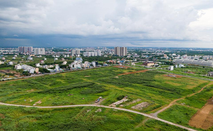 Dự án Sài Gòn Bình An do Công ty Cổ phần Đầu tư và Phát triển Sài Gòn (SDI Corp) làm chủ đầu tư. Theo thiết kế, dự án được chia thành hai khu vực gồm khu nhà ở 22 ha với 193 nền nhà phố biệt thự, nhà liên kế sân vườn và 2 tháp chung cư, khu liên hợp sân golf rộng 92 ha với các công trình khu nghỉ dưỡng spa, sân golf 18 lỗ,… Dự án Sài Gòn Bình An do Công ty Cổ phần Đầu tư và Phát triển Sài Gòn (SDI Corp) làm chủ đầu tư. Theo thiết kế, dự án được chia thành hai khu vực gồm khu nhà ở 22 ha với 193 nền nhà phố biệt thự, nhà liên kế sân vườn và 2 tháp chung cư, khu liên hợp sân golf rộng 92 ha với các công trình khu nghỉ dưỡng spa, sân golf 18 lỗ,…