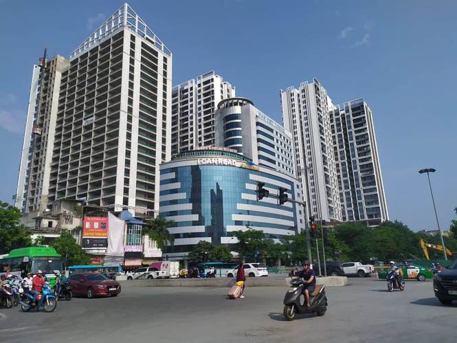Dự án Hinode City đến nay vẫn chưa được Cục Giám định nhà nước về chất lượng công trình xây dựng chấp nhận kết quả nghiệm thu, hoàn thành, đưa công trình vào sử dụng. Dự án Hinode City đến nay vẫn chưa được Cục Giám định nhà nước về chất lượng công trình xây dựng chấp nhận kết quả nghiệm thu, hoàn thành, đưa công trình vào sử dụng.