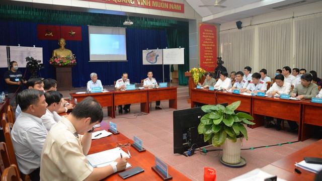 Cuộc đối thoại diễn ra tại Trung tâm Bồi dưỡng Chính trị Quận 2 và dự kiến kết thúc lúc 17h