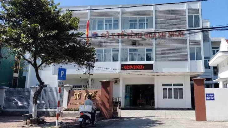 Đề nghị kỷ luật 2 cựu Giám đốc Sở Y tế Quảng Ngãi liên quan đấu thầu thuốc