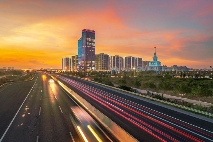 Sở hữu hệ thống hạ tầng giao thông hoàn thiện, phía Đông Hà Nội như thỏi nam châm hút hàng loạt dự án đại đô thị đẳng cấp