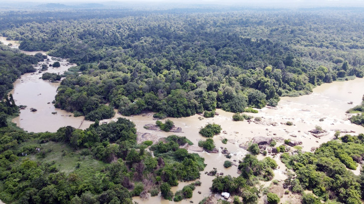 Khu vực thác Mai trên sông La Ngà và rừng nguyên sinh còn khá nguyên vẹn ở huyện Định Quán, Đồng Nai