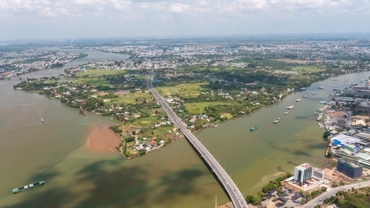 Phường Hiệp Hòa có tổng diện tích gần 700 ha, nằm ngay cửa ngõ TP. Biên Hòa, được bao bọc bởi sông Đồng Nai và sông Cái