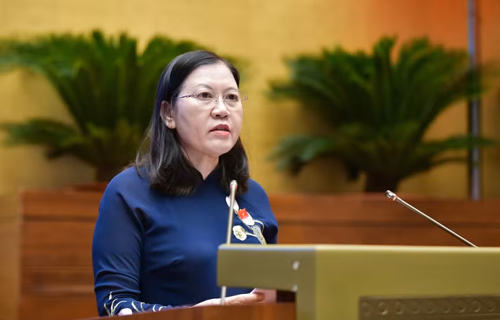 Chủ nhiệm Ủy ban Tư pháp của Quốc hội Lê Thị Nga phát biểu giải trình, làm rõ một số vấn đề đại biểu Quốc hội nêu
