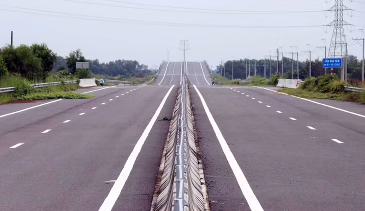 Cao tốc Bến Lức - Long Thành nhánh phía Đông