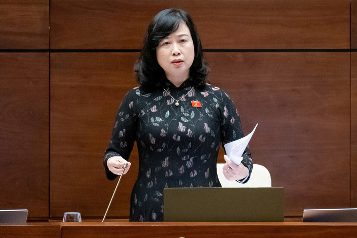 Bộ trưởng Bộ Y tế Đào Hồng Lan phát biểu giải trình, làm rõ một số vấn đề đại biểu Quốc hội nêu