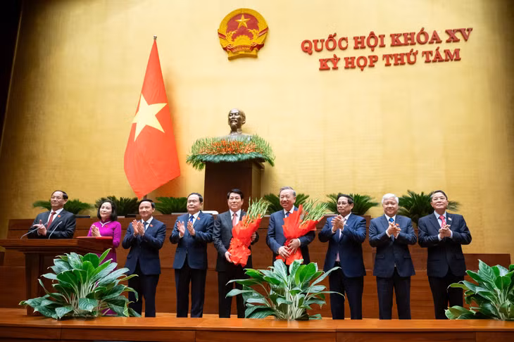 Lãnh đạo Đảng, Nhà nước, Mặt trận Tổ quốc Việt Nam chúc mừng tân Chủ tịch nước Lương Cường