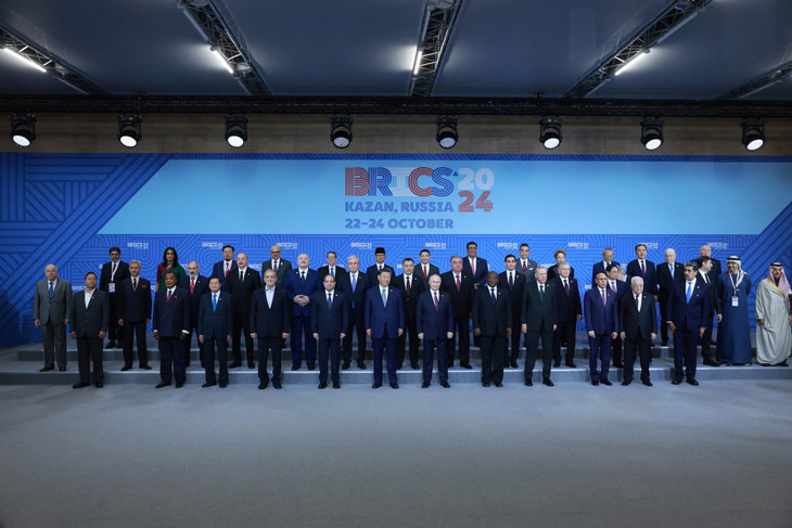 Thủ tướng tin tưởng BRICS sẽ đoàn kết hơn nữa, phát huy sức mạnh nội sinh để cùng xây dựng một thế giới hòa bình, ổn định, hợp tác và phát triển - Ảnh: VGP