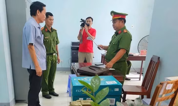 Khai trừ ra khỏi Đảng nguyên Phó Chủ tịch Liên đoàn Lao động tỉnh Tuyên Quang