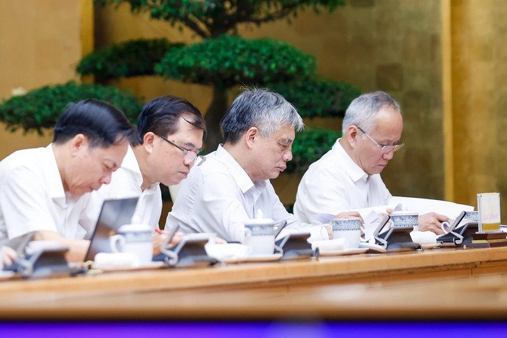 Các thành viên Hội đồng Tư vấn chính sách Các thành viên Hội đồng Tư vấn chính sách