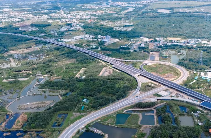 Đoạn cao tốc mới đưa vào khai thác tạm ở khu vực phía Tây TP.HCM