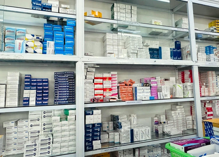 Bộ Y tế đề nghị các sàn thương mại điện tử chặn hành vi bán thuốc kê đơn. Ảnh minh họa Bộ Y tế đề nghị các sàn thương mại điện tử chặn hành vi bán thuốc kê đơn. Ảnh minh họa